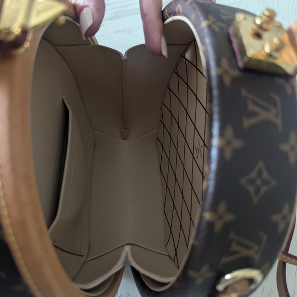 Monogram Petite Boite Chapeau - Picture 11 of 16